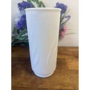 Vintage Mid-Century Milk Glass Vase – Embossed Leaf Swirl Design Retro Wedding‎